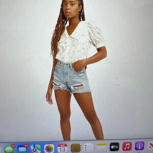 Levis 501 original fit high rise women’s shorts fault line medium wash